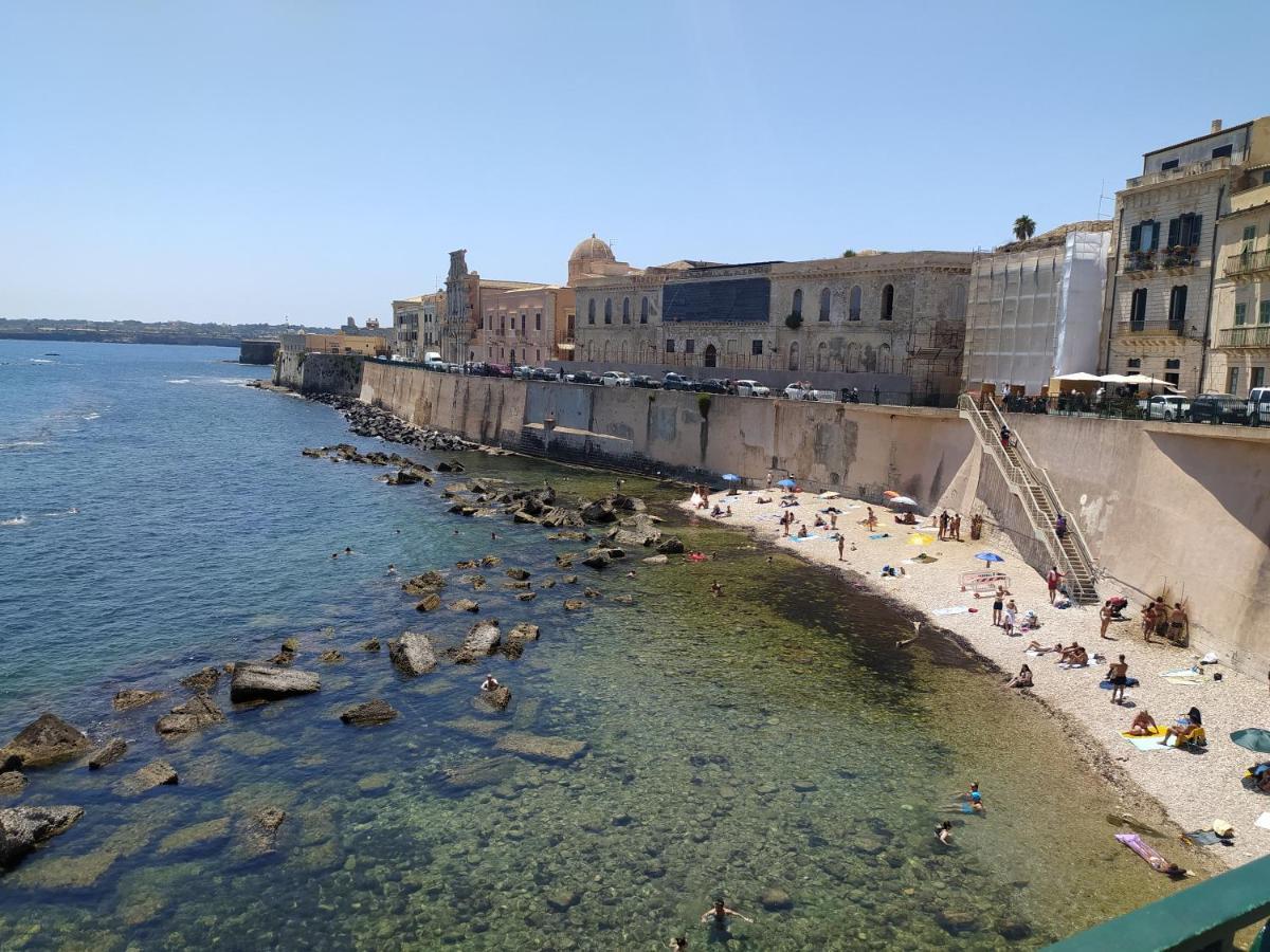 Krokos Ortigia Syracuse Bagian luar foto