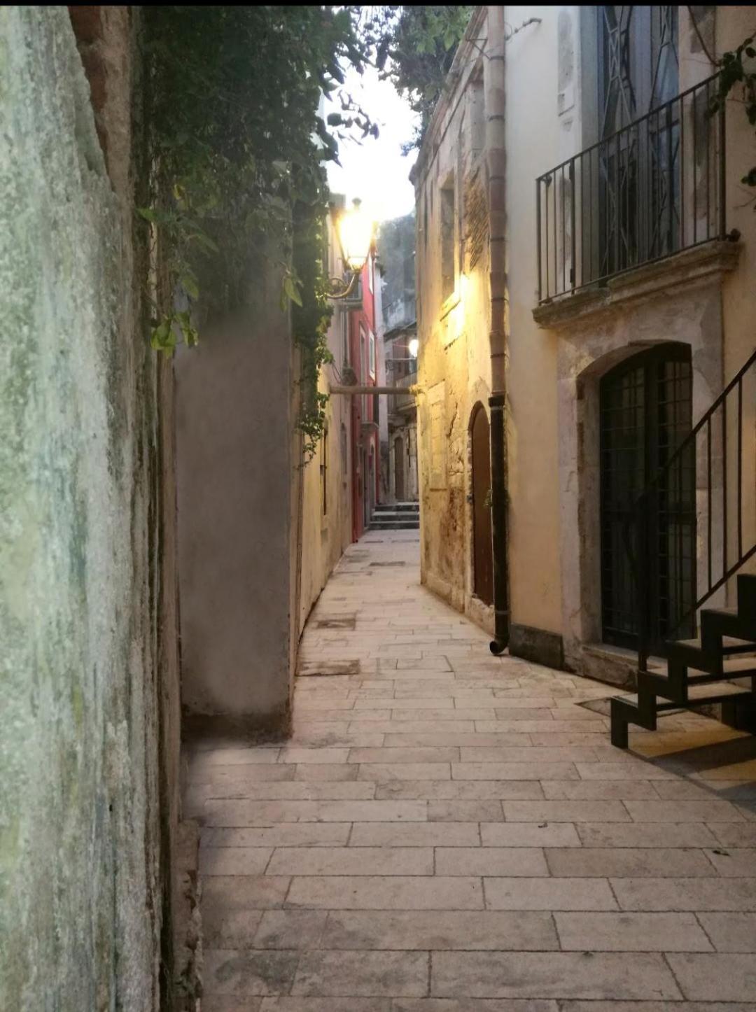 Krokos Ortigia Syracuse Bagian luar foto